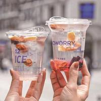 Gobelet en plastique PET avec logo personnalisé imprimé, pour café, boba tea, smoothie, couvercle durable, pratique pour un usage quotidien