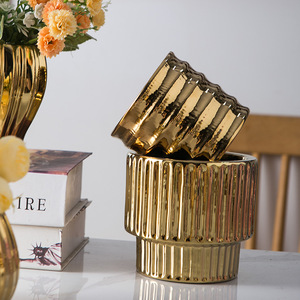 Maceta Moderna de Cerámica para Piso, Galvanizada en Oro, Capacidad de 1-3L, No se Deforma Fácilmente, para Suculentas, Orquídeas y Plantas de Interior - Product Image 4