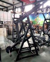 Machine à triceps frontale à charge par plaques, double levier, poignée rotative à 360°, réglage de la largeur de la poignée, siège réglable, usage commercial