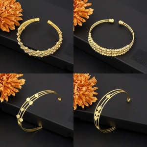JXX Nuevo Diseño, Brazaletes Abiertos Huecos Chapados en Oro de 24K, Joyería de Moda Árabe al por Mayor para Mujer - Product Image 1
