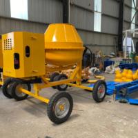 Bétonnière mobile à tambour rotatif, machine à mélanger le béton portable pour la construction routière et l'utilisation agricole