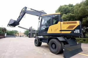 Excavatrice sur pneus HW155 de 15 tonnes avec moteur d'origine et composants ZF pour les projets de construction municipale et routière - Product Image 5