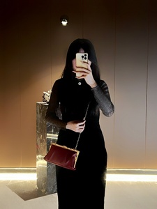 Modische Kleine Schultertasche für <span class=keywords><strong>Damen</strong></span>, Geraffte <span class=keywords><strong>Cloud</strong></span>-Crossbody-Clutch aus PU-Leder, Party- und Abendhandtasche mit Dumpling-Griff - Product Image 6