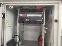IP65 2M équipement de télécommunications extérieur 48V DC système de redressement armoire de commande électrique batterie armoire d'alimentation boîtier