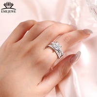 Bague empilable en argent S925 EMEJEWE avec moissanite taille princesse, pour un style quotidien, idéale pour les rendez-vous et les soirées, ornement de main.