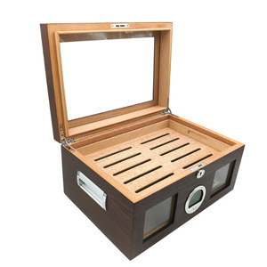 Boîte à cigares classique en bois massif laqué avec fenêtre transparente, humidificateur intégré, coupe-cigares, cèdre espagnol, anti-humidité, rectangulaire - Product Image 1