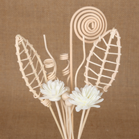 Ensemble de bâtonnets diffuseurs en rotin et fibre avec fleur en bois Sola, parfum d'ambiance longue durée, ornement décoratif pour la maison