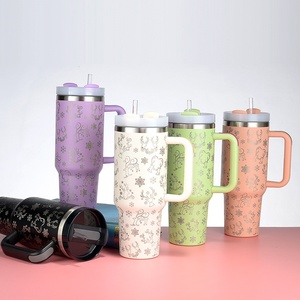 Vaso de Viaje de Acero Inoxidable de 40 oz con Logotipo Personalizado, Doble Pared con Aislamiento al Vacío, con Asa y Pajita para Café, Té, Oficina y Viajes - Product Image 1
