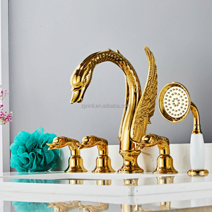 Grifo de Bañera Artístico de Lujo Modelo X8635U1BSGD, Forma de Cisne, Color Dorado, Material de Latón, Montaje en Cubierta - Product Image 5
