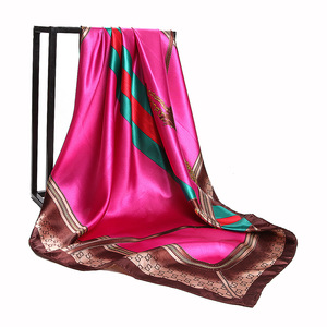Mode Paard Bedrukte Zijden Sjaal Voor Vrouwen Custom Design Hoofd Moslim Hijab Sjaal Luxe Merk 90Cm Vierkante Satijnen Zijden Sjaal - Product Image 3