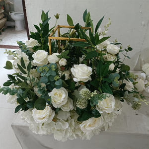 GreenLife - Decoración de Hojas Artificiales Verdes y Flores Blancas para Candelabros, Centro de Mesa para Bodas - Product Image 4