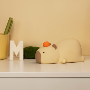 Novedad Animal recargable LED 3D Si <span class=keywords><strong>Licon</strong></span> Sleeping Lying Flat Light Squishy Capybara lámpara de noche para dormitorio - Product Image 5