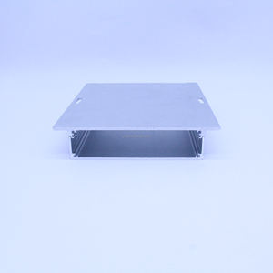 Fournisseur de profilés en aluminium de distribution d'énergie de voiture couvercle haut et bas radiateur radiateur pièces automobiles plaque de base support de boîte - Product Image 4