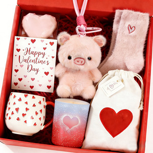 C&H Paquete de Regalo Premium con Accesorios Románticos para el Día de San Valentín, con Vaporizador para Ducha, Diario y Regalos de Amor - Product Image 3