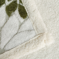 Maßgefertigte Kapuzen-Überwurfdecke Gestrickt 100% Polyester Einfarbige Rechteckige Wickeldecke für Reisen Camping Flugzeug Zuhause