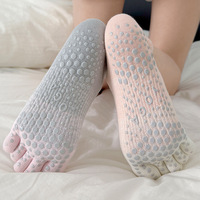 Chaussettes de yoga antidérapantes, chaussettes à grip antidérapant, légères et portables, pour le yoga, le Pilates, le studio, la maison et les voyages