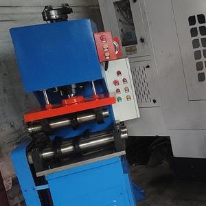 Hydraulic Straightener Cutter 30 Ton For Round Steel Tube Shaft Industrial Use - Product Image 1