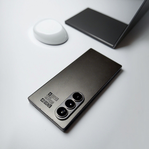 无划痕原装二手未锁机适用于三星 Galaxy Z Fold 7 5G 智能手机，带 256GB 512GB 1TB ROM 12GB RAM - Product Image 1