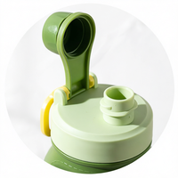 Bouteille d'eau de sport en PP sans BPA de 750 ml, portable avec boucle de transport, couvercle anti-fuite, pour la salle de sport, les étudiants, les activités de plein air