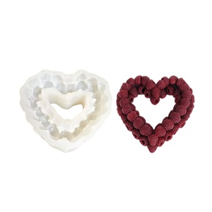 Molde de Silicona UNIMOUND Realista 3D con Forma de Frambuesa y Fresa para Pasteles, Apto para Horno y Lavavajillas, para Decoraciones de Mousse y Gomitas - Product Image 1