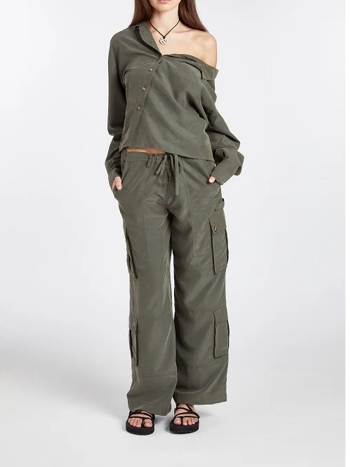 สีเขียว