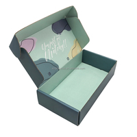 Boîte d'expédition en carton ondulé noir personnalisée et écologique, petite et robuste, pour l'expédition de chaussettes avec gaufrage en fourrure