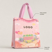 Sac fourre-tout cadeau rose non tissé avec logo personnalisé, imprimé dessin animé, poignée ruban rose pour fête d'anniversaire et vente au détail