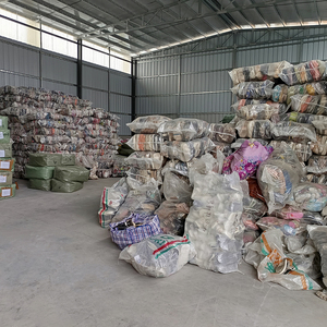 Zaino di Seconda Mano di Grado A, Alta Qualità, Nessun Danno, Come Nuovo, Durevole per Viaggi, Lavoro e Uso Quotidiano, Vendita all'Ingrosso - Product Image 4