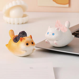 Cute <strong>Cat</strong> Resin Crafts <strong>Figurine</strong> for Christmas Office Desktop Decorations Wedding Guests Favors Souvenirs Handmade Wedding Gifts - Product Image 2