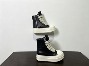 Baskets montantes tendance en cuir à plateforme épaisse, rehaussantes, à lacets, style streetwear - Product Image 1