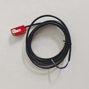 Leuze HT3CL2/2N 50136242 <b>Diffuse</b> Photoelectric Sensor Background Suppression Red Laser NPN IP55 Industry Use 1 Year Warranty - Product Image 4