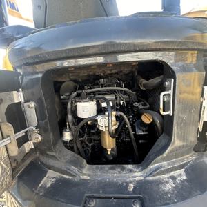 รถขุดขนาดเล็ก Komatsu PC35MR 3.5 ตัน มือสองจากญี่ปุ่น ใช้งานน้อย สภาพดี เหมาะสำหรับงานเกษตรและจัดสวน เครื่องยนต์และปั๊มยี่ห้อ Yanmar - Product Image 4