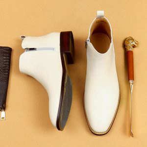 Chaussures habillées pour hommes en cuir à bout pointu, style anglais, pour affaires et tenues décontractées, bottines courtes, couleur blanche. - Product Image 1