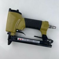 WINSTAR Série 71 Agrafeuse pneumatique Pistolet professionnel 7116 Agrafeuse pneumatique