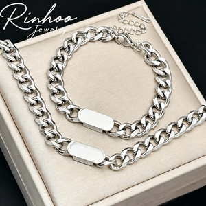 <span class=keywords><strong>Set</strong></span> di Gioielli Unisex Punk, <span class=keywords><strong>Bracciale</strong></span> <span class=keywords><strong>e</strong></span> <span class=keywords><strong>Collana</strong></span> in Acciaio Inox 316L Placcato Oro 18K, Catena Cubana con Nome o Logo Personalizzato - Product Image 3