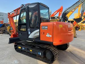 Excavadora Usada Hitachi ZX70 Modelo 2020, Motor y Caja de Cambios Originales, 7000 kg, 40 kW de Potencia, Bajas Horas de Trabajo, Buen Estado - Product Image 1
