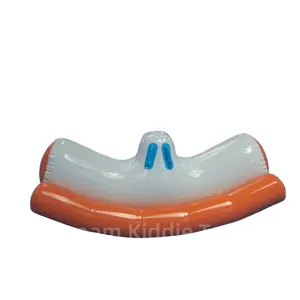 充气水上游艇充气船筏水上公园流行设备充气漂浮玩具