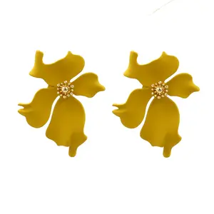Koreanische Art Gänseblümchen Blume Ohrring Legierung Bac klack Blatt Blume Ohrringe Schmuck für Frauen
