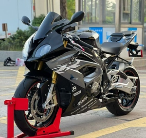 Utilisé pour la <span class=keywords><strong>BMW</strong></span> <span class=keywords><strong>S1000rr</strong></span> 2016. 1000 cm³. Motos sportives d'<span class=keywords><strong>occasion</strong></span> de haute qualité - Product Image 1