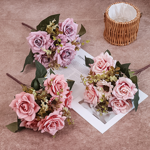 Bouquet <span class=keywords><strong>de</strong></span> fleurs artificielles <span class=keywords><strong>Hibiscus</strong></span> <span class=keywords><strong>Rose</strong></span> Tournesol Style européen Luxe léger Fleur en soie Décoration <span class=keywords><strong>de</strong></span> restaurant Magasin Art floral - Product Image 2