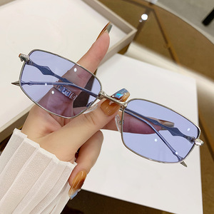 Venta al por mayor <span class=keywords><strong>Partagas</strong></span> 2024 Moda Marco de Metal UV400 Protección Unisex Gafas de Sol para Mujeres Hombres regalo - Product Image 4