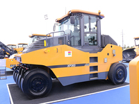 Compacteur routier XP303 haute performance 30 tonnes, machine fiable pour la compactation du sol et la stabilisation des terrains en travaux routiers