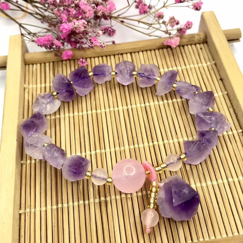 Стильный и красивый браслет из натуральных драгоценных камней, браслет из аметиста и гравия