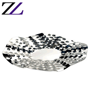 Assiettes rondes en acier inoxydable en forme de fleur or et argent martelé avec logo personnalisé <span class=keywords><strong>Plateau</strong></span> de décoration pour restaurant arabe - Product Image 2