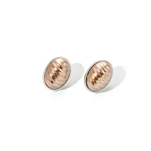 Boucles d'oreilles tendance en acier inoxydable 316L plaqué or PVD, design ovale durable et résistant - Product Image 1