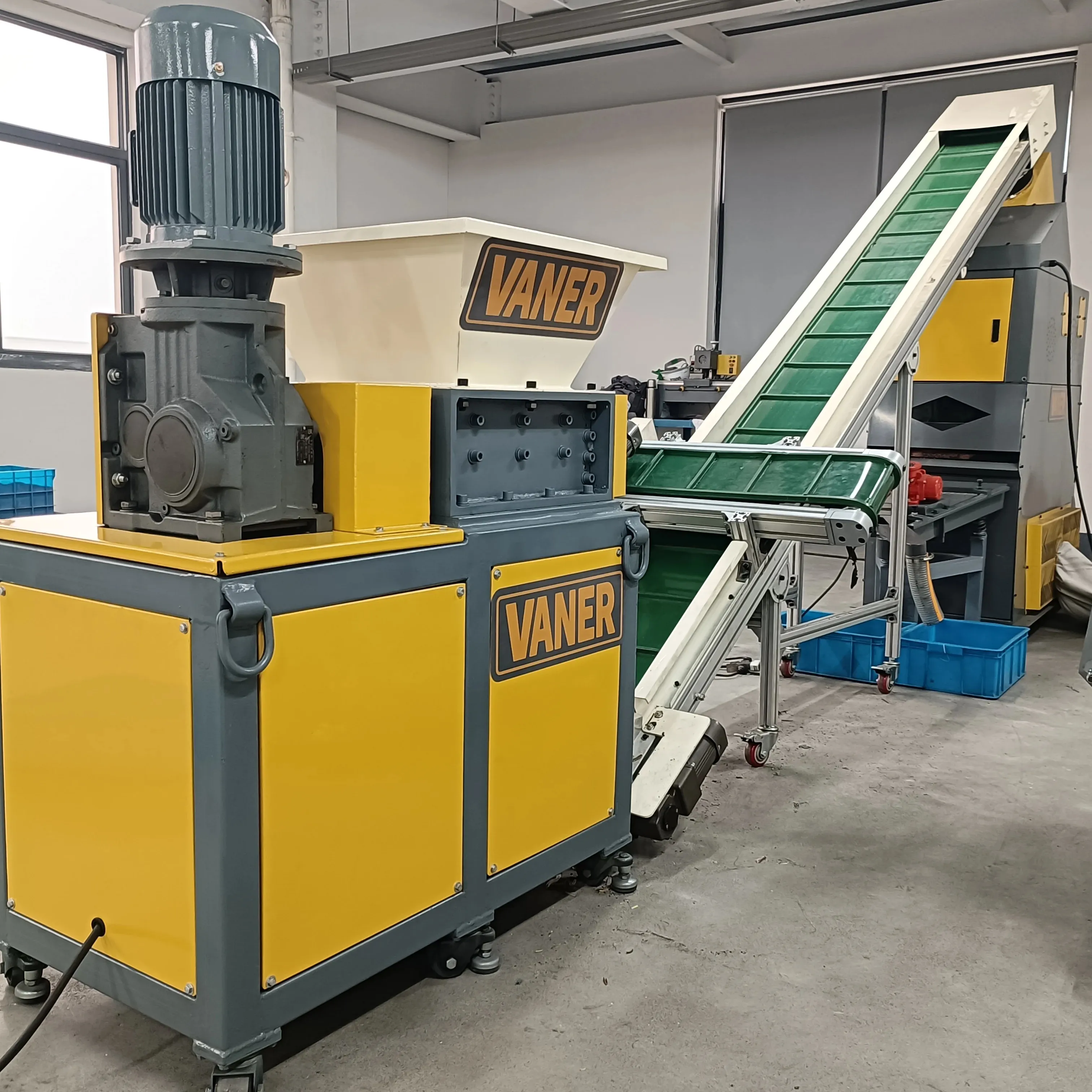 Zware 100-180 Kg/u Capaciteit Scarp Koperen Kabel Granulator Koper Plastic Separator Recycling Machine