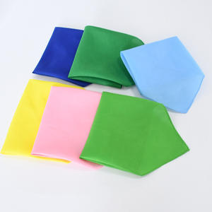 Fábrica Custom Cat Dog Bandanas Eco-Friendly Poliéster Algodão Cor Sólida Impressão Padrão Pet Bib Triângulo Lenço Bandanas Para Cães - Product Image 4