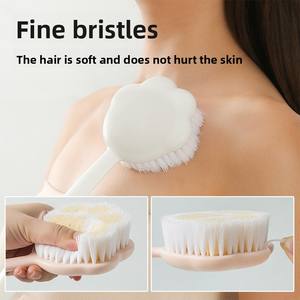 Brosse de bain moderne à long manche en forme de patte de chat, design ovale en poils doux avec matériau plastique - Product Image 4