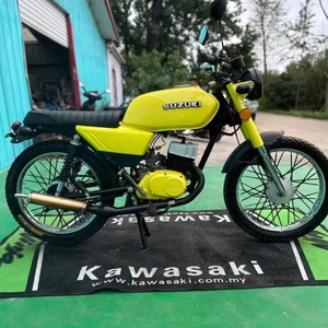 <span class=keywords><strong>Scooter</strong></span> à essence <span class=keywords><strong>Suzuki</strong></span> Bobtail de style rétro, pneus tout-terrain, motivation extraordinaire, échappement à contre-pression pour des performances supplémentaires - Product Image 6