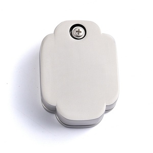 Boîte de parfum solide en métal de forme irrégulière, petite, argentée, classique, avec logo personnalisé - Product Image 3